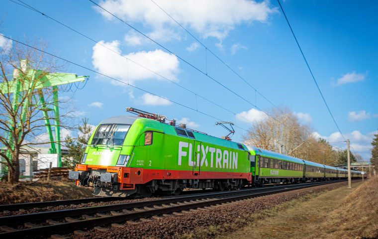 Neue Schnellüge: FlixTrain fordert die Deutsche Bahn mit Milliarden-Deal heraus