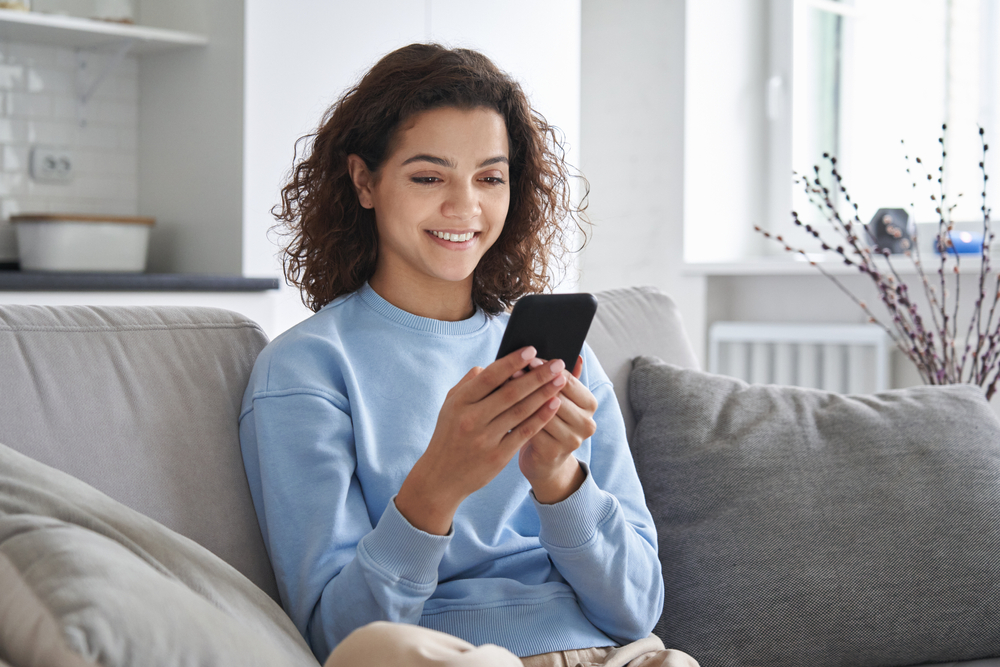 AIとチャット：なぜ本当の友達が多くの若者にとって二次的になるのか