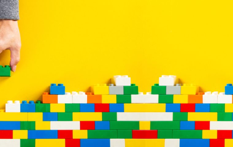 Mit Lego dem Burnout entkommen – Deloittes neue Strategie für mentale Gesundheit