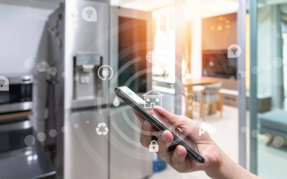 Intelligente Energie-Apps optimieren nicht nur den Stromverbrauch, sondern verlängern auch die Lebensdauer von Akkus und Geräten.
