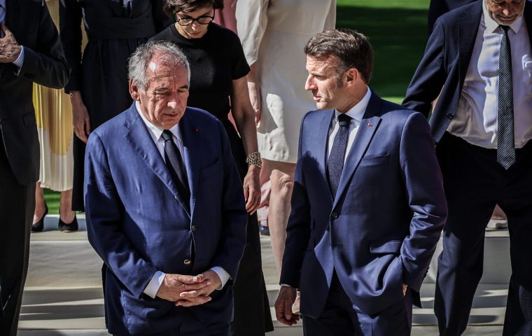 Frankreich bricht unter 3300-Milliarden-Schulden zusammen – jetzt droht die nächste Eurokrise