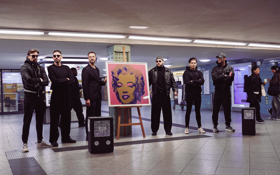 7 Minuten Kunstgeschichte: Warhol im Berliner Untergrund