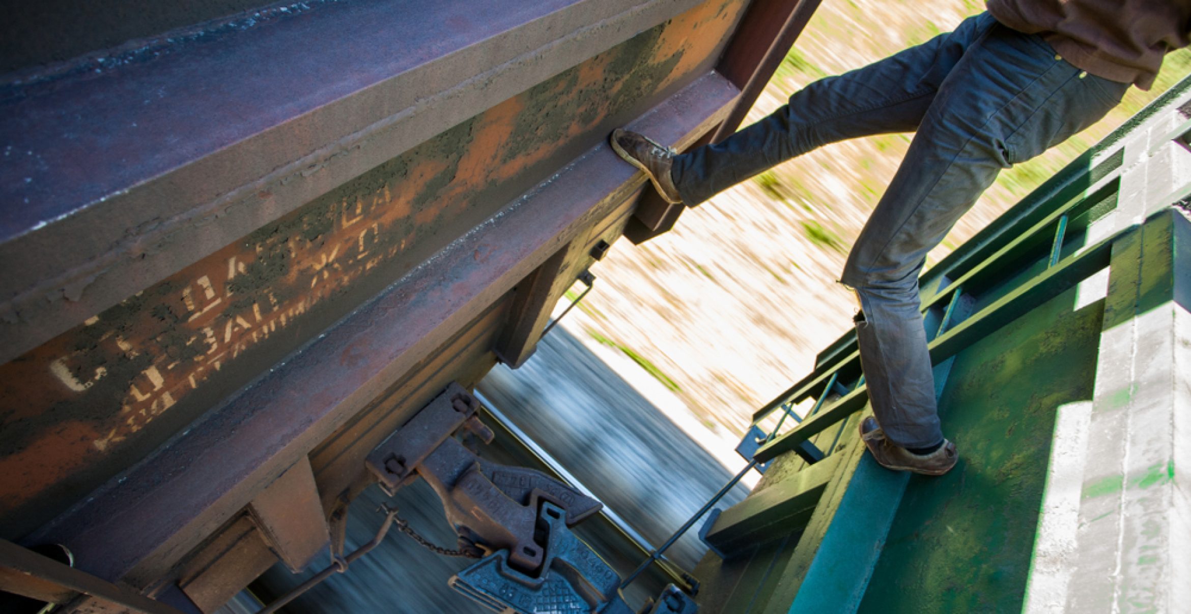 TikTok statt Ticket: Wie Trainhopping zur gefährlichsten Mobilitäts-Subkultur der Welt wird