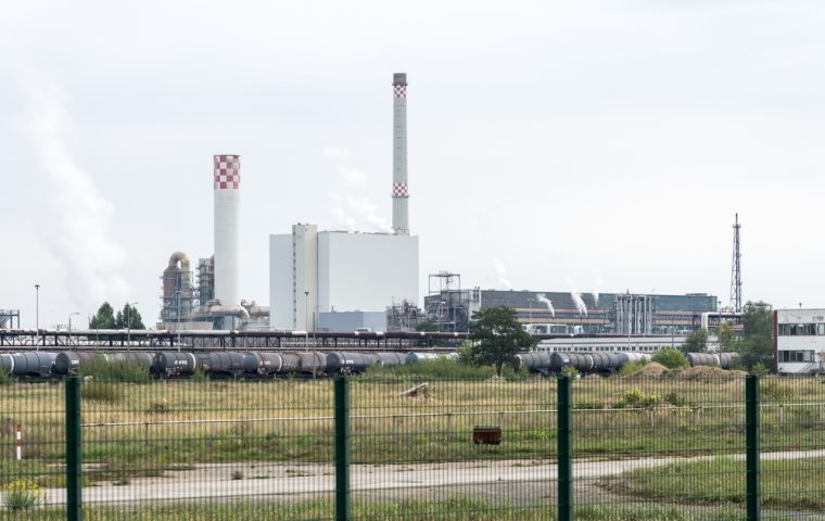 „Friendly Fire“ in Schwedt: Wie US-Sanktionen Berlins Treibstoffquelle bedrohen