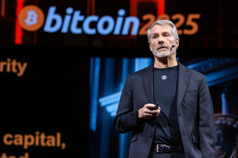 Bitcoin-Ausblick: Saylor kauft teuer zurück & die Fed zaudert