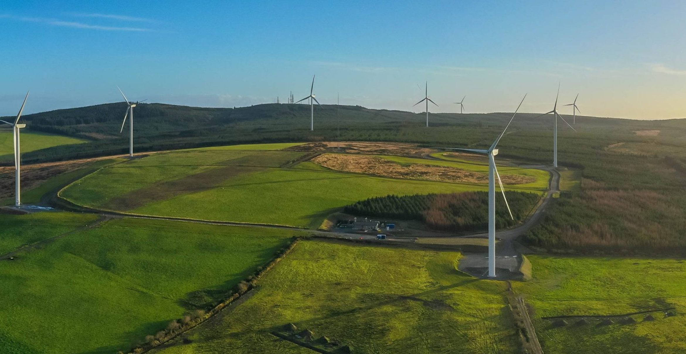 KI-Innovation trifft Klimaschutz: Wie AWS Rechenleistung nachhaltiger gestaltet