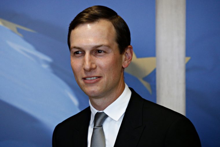 Hollywood unter Strom: Trump-Familie zieht sich aus Warner vs. Netflix zurück