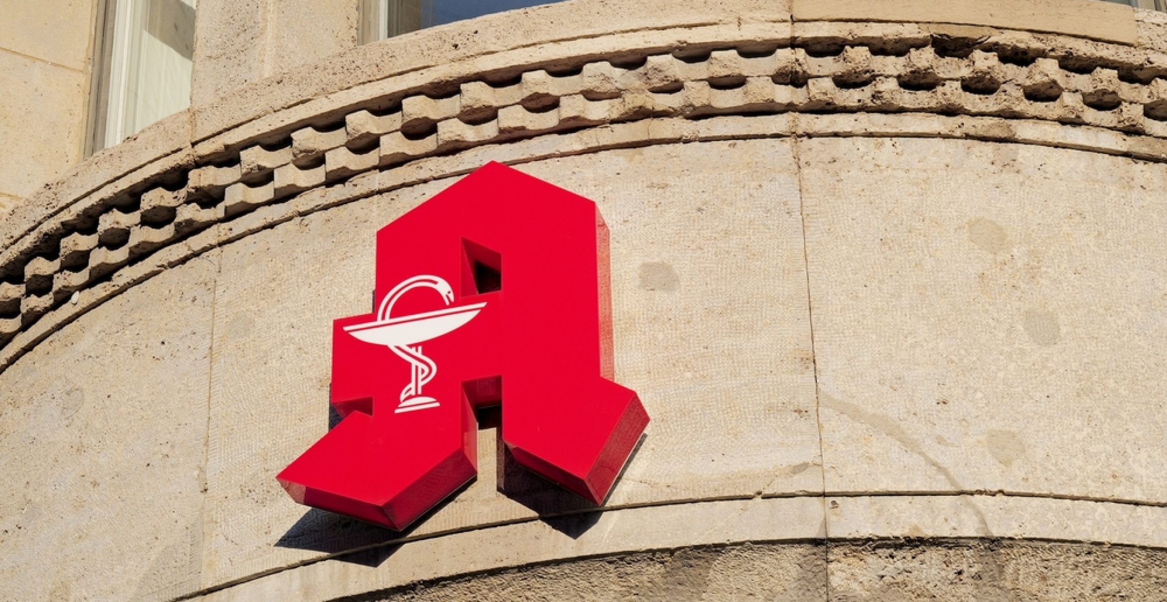 Versorgungsblackout: Warum Deutschlands Apotheken morgen die Lichter ausschalten