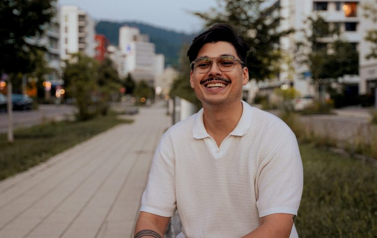 Weil andere kiffen, soll er wieder leiden