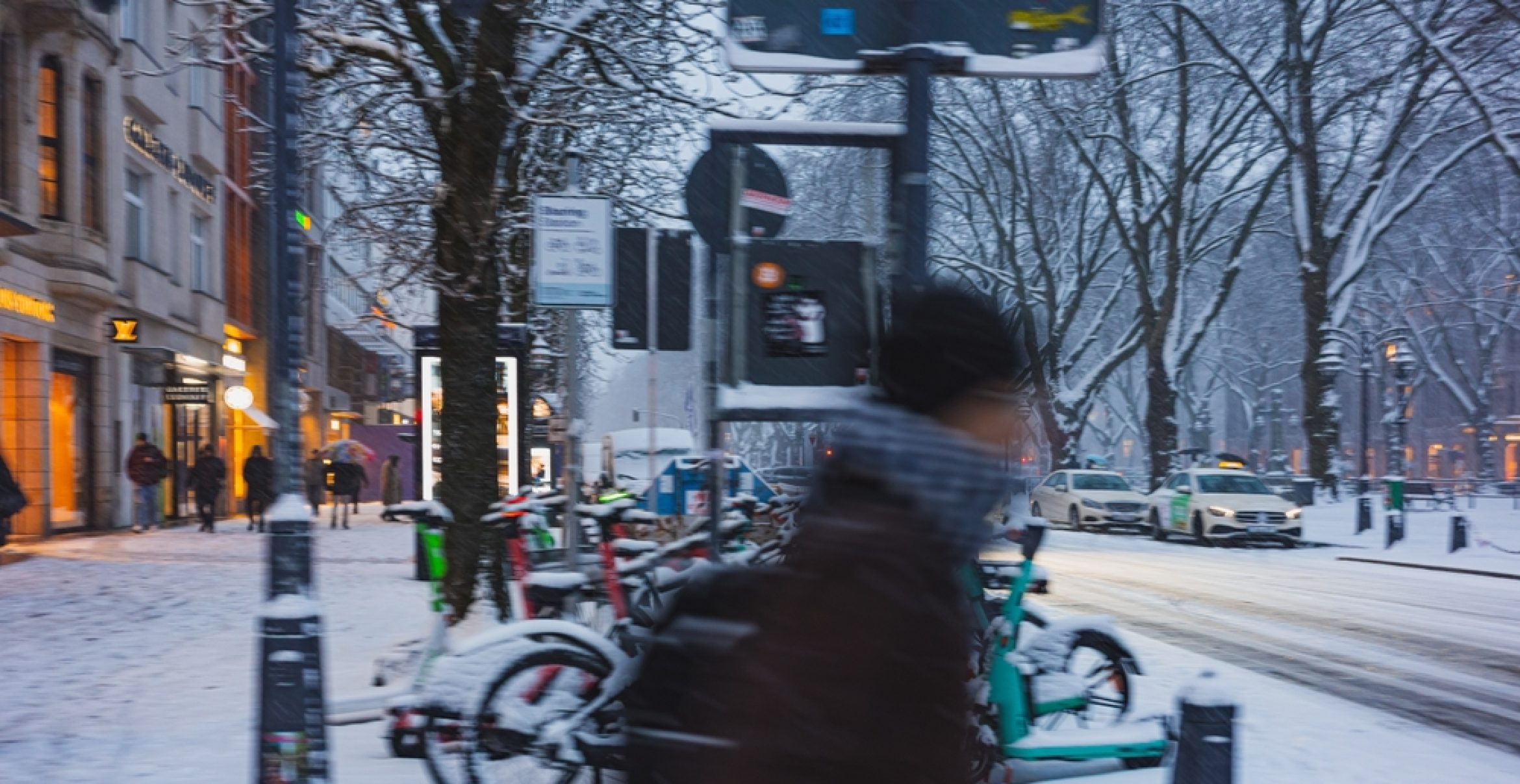 Chef, es ist kalt und mein Auto sieht traurig aus. Ich bleib zu Hause.