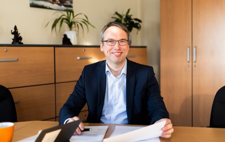 KI, Burnout und die Frage, wie Arbeit wieder menschlich wird