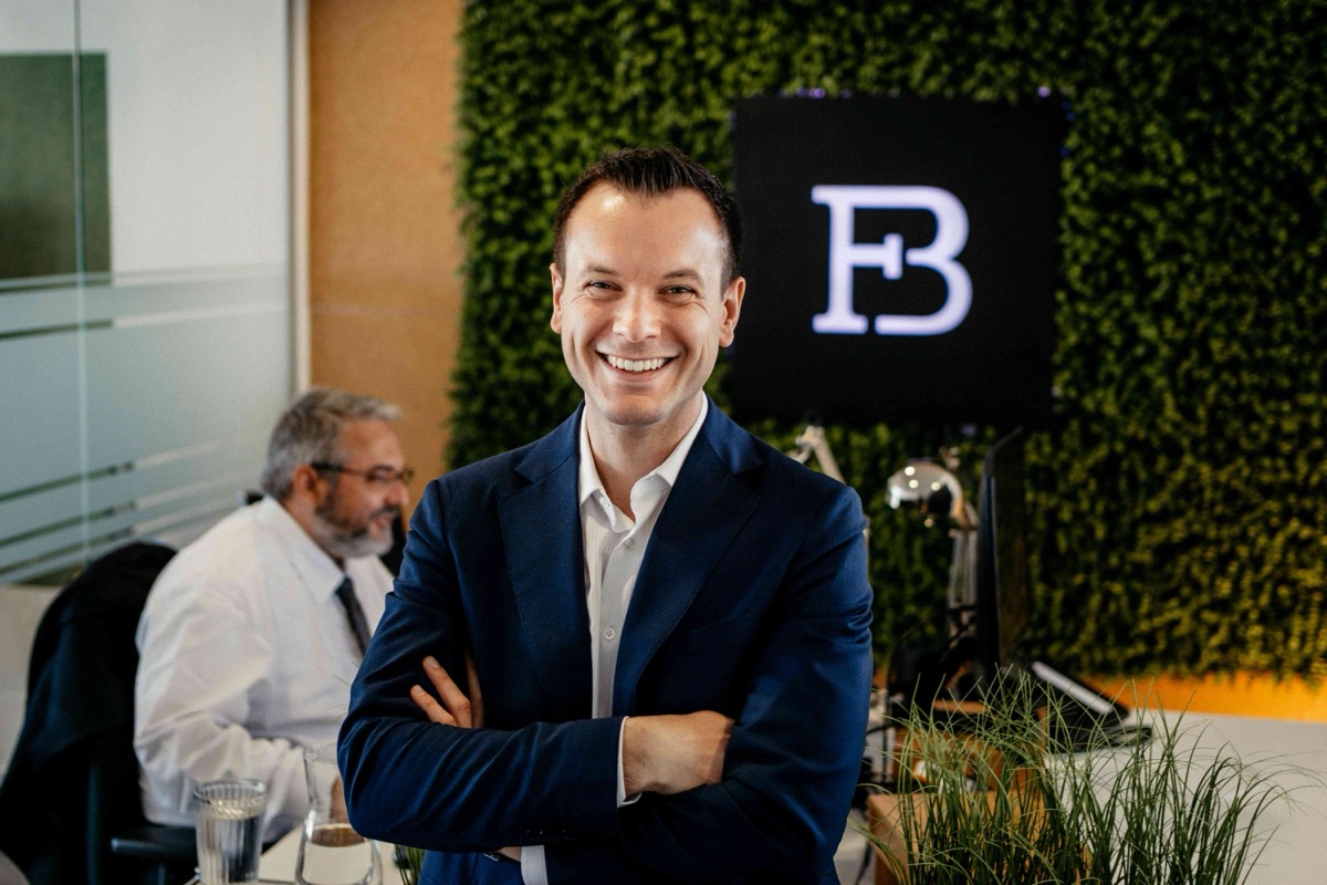 Florian Bauer, ist seit 2008 in der Finanzbranche aktiv. 2018 gründete er die Bauer Immobilien Unternehmensgruppe.