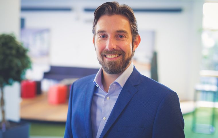 Die Sonne ist dein teuerster Mieter: Warum smarte Beschattung jetzt Pflicht wird