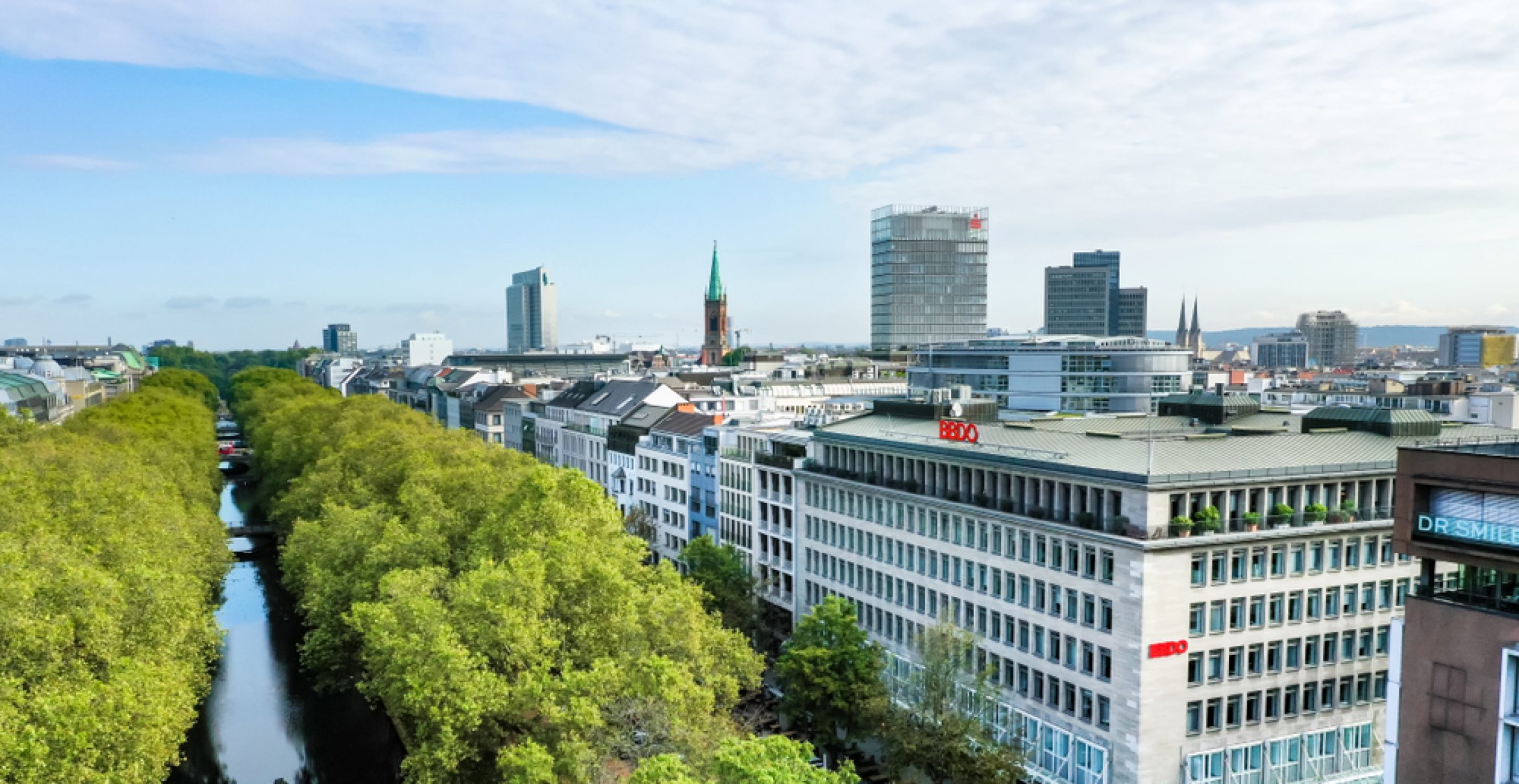 Teherans Geldautomat steht auf der Düsseldorfer Luxusmeile