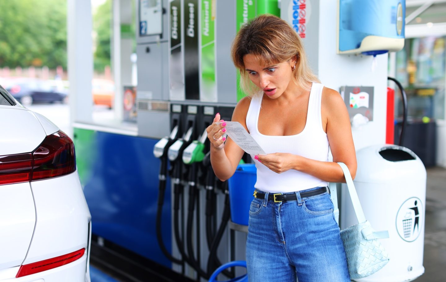 Diesel teurer als Benzin: Das steckt dahinter