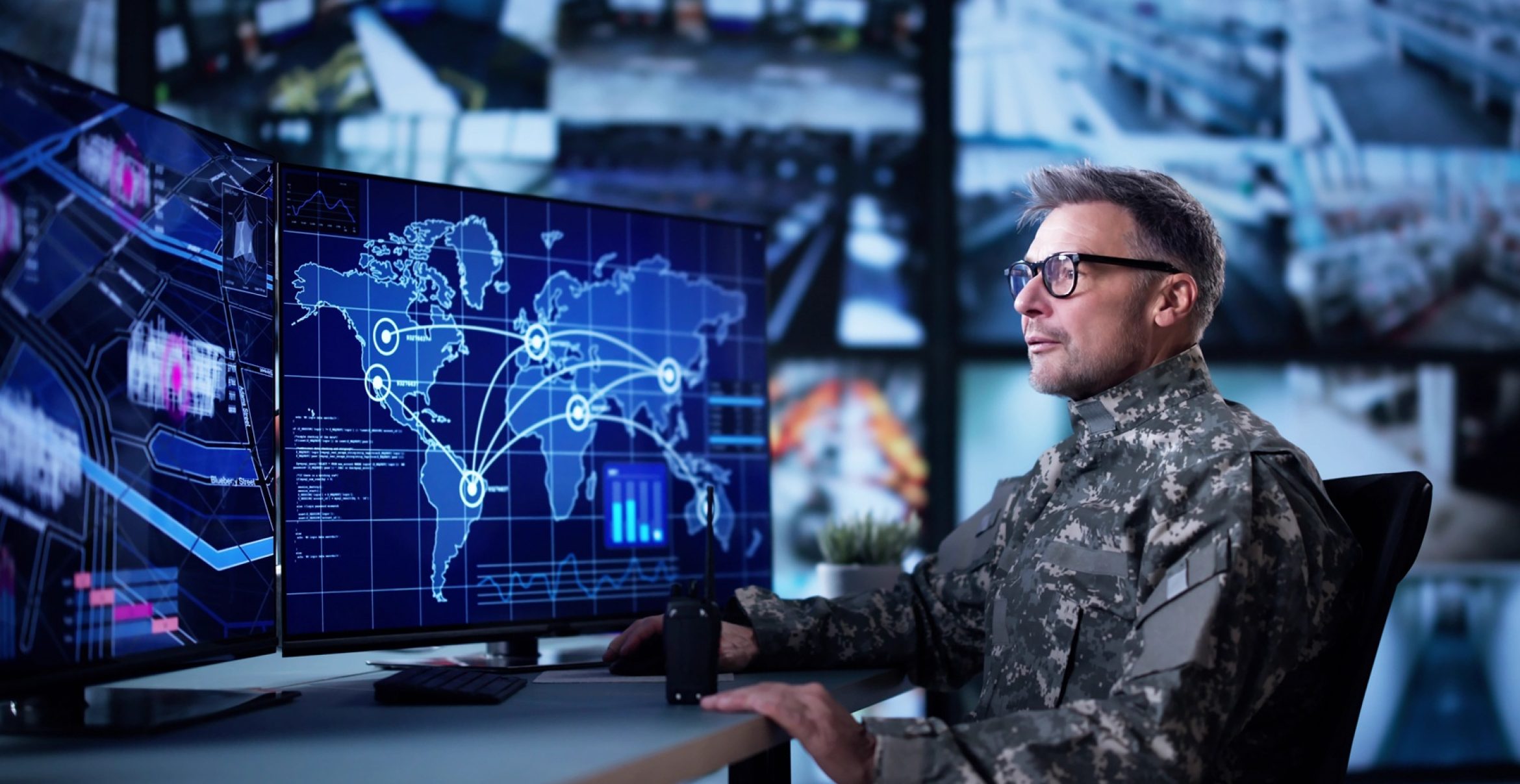 KI im Kommandoraum: Wie Algorithmen den Krieg schneller machen