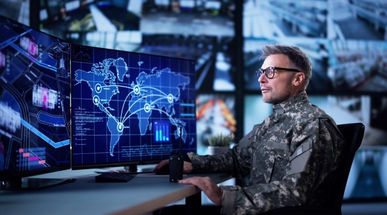 KI im Kommandoraum: Wie Algorithmen den Krieg schneller machen