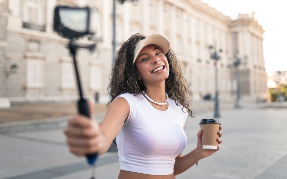 Kampf um Influencer: Facebook lockt mit Geld