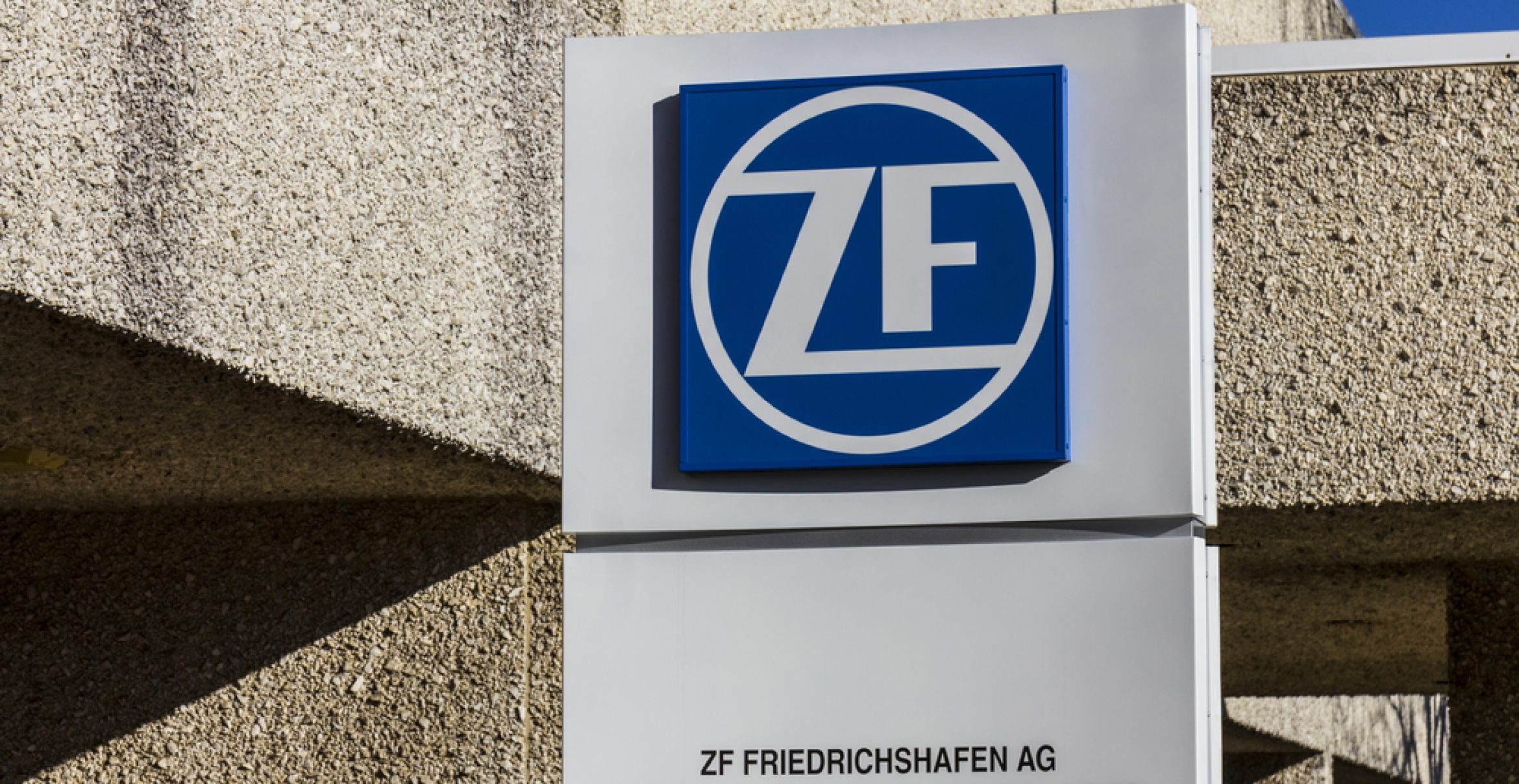 ZF zurück im Plus: Schulden bleiben, Airbag-Sparte auch