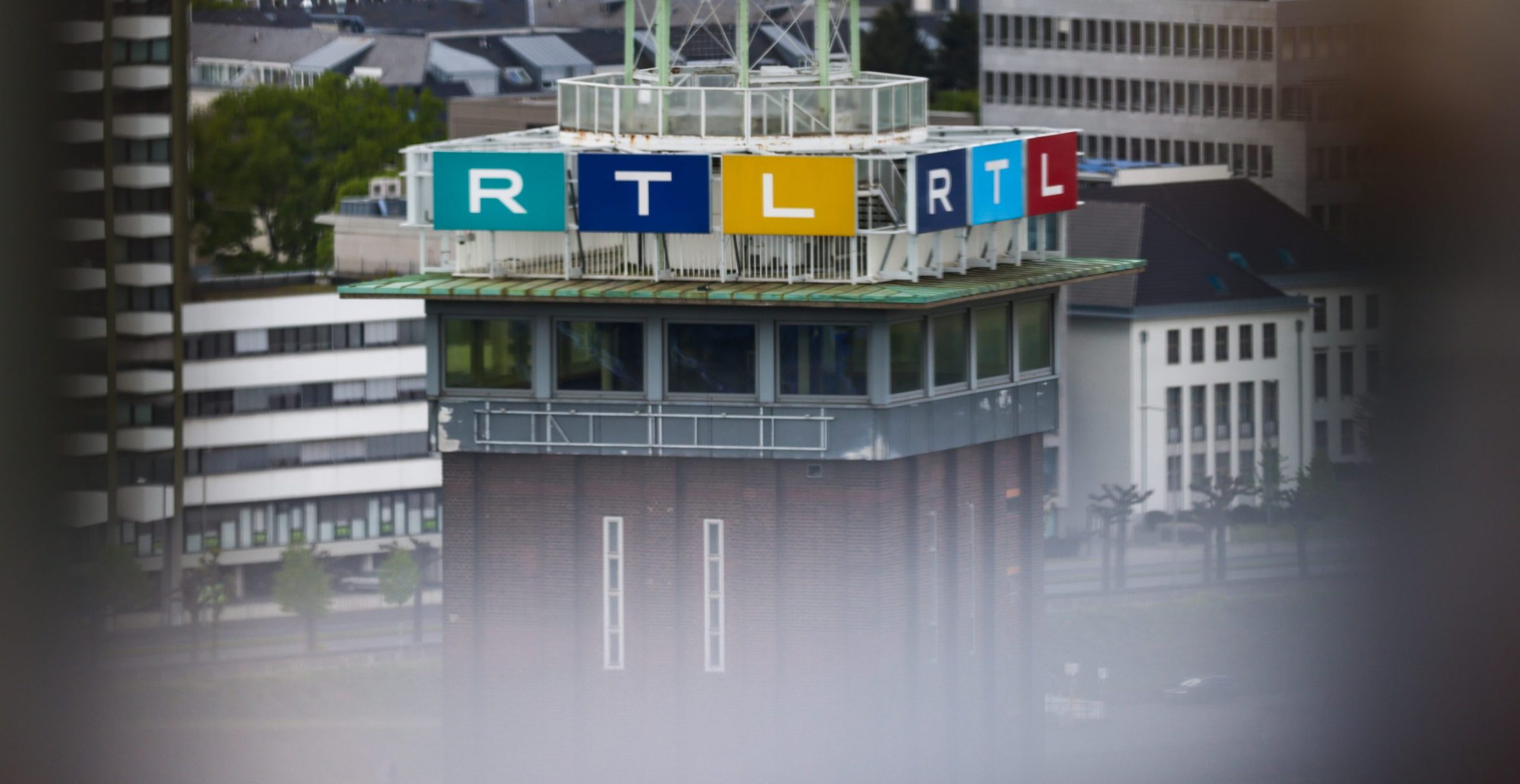 Der halbe-Milliarde-Deal: RTL schnappt sich Sky — und plant den Angriff auf Netflix