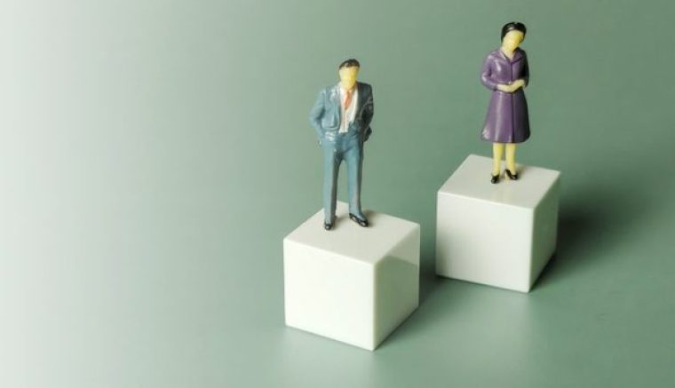 Gleichstellung: Männer feiern Fortschritt, Frauen zahlen die Rechnung
