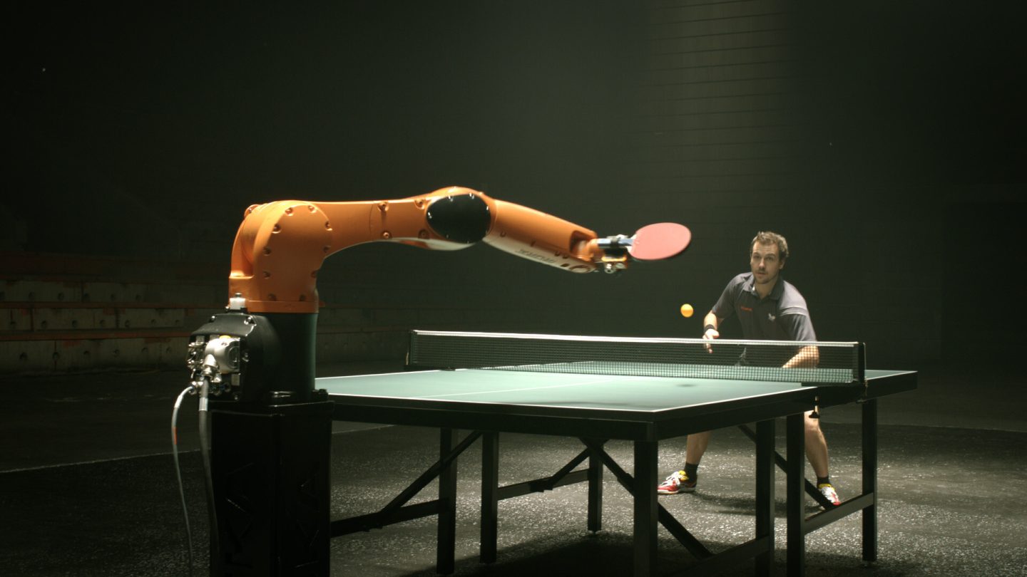 Sonys Roboter Ace zerlegt Tischtennis-Profis – und ihr Ego