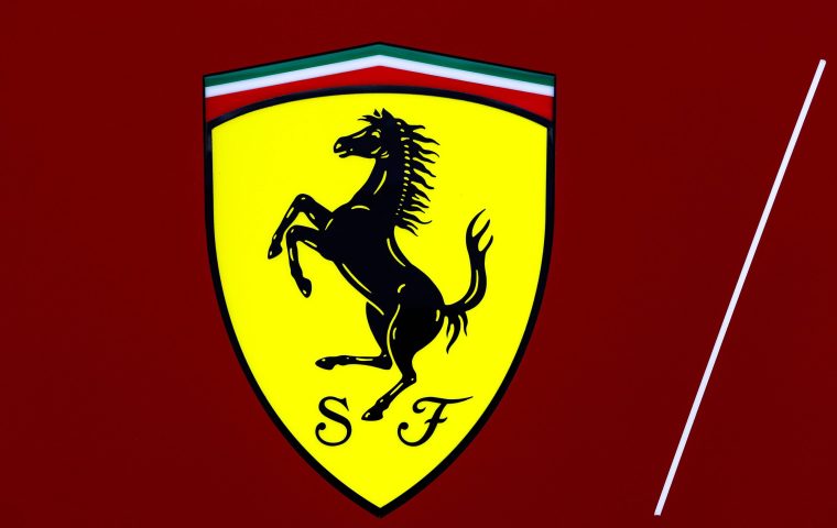 Aktie rutscht ab nach Ferrari Luce – 550.000 Euro für einen Elektro-Flop?