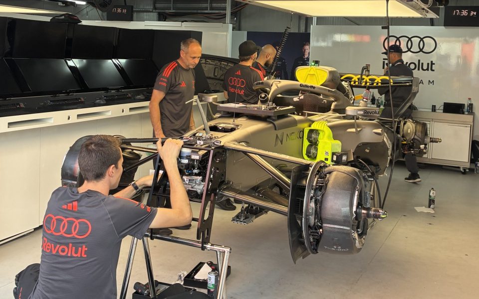 Startup auf 300 km/h: Die Challenger-DNA von Revolut und Audi Formel 1
