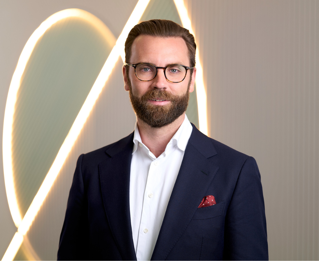 Patrick Seidler ist Partner bei S&B Strategy, einer auf die Bau- und Infrastrukturbereiche spezialisierten Strategie- und M&A-Beratung mit Sitz in München.