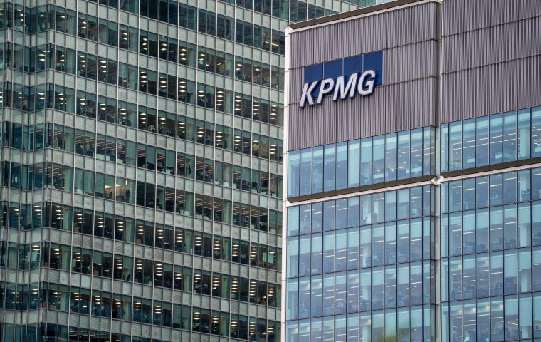 KPMG verkauft KI-Verantwortung und scheitert an der eigenen KI