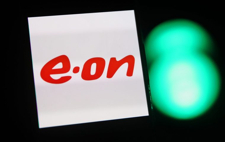 Eon: Netzausbau für 8,7 Mrd. Euro trotz Verzögerungen im Zeitplan