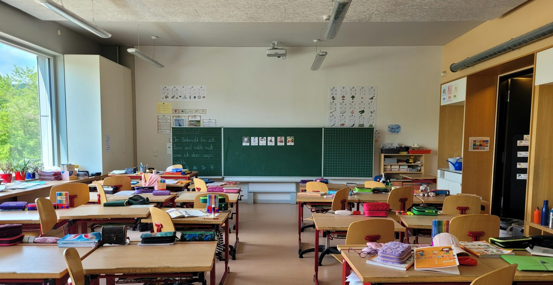 KI kommt ins Klassenzimmer: Sachsen-Anhalt startet AIS.chat an Schulen