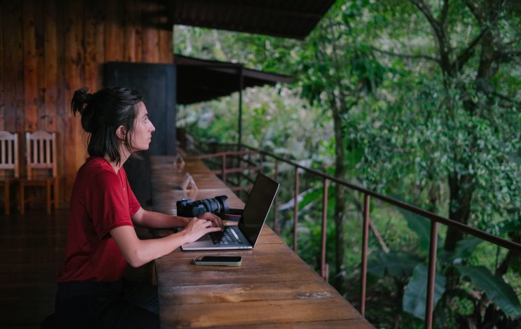 54 Prozent arbeiten im Urlaub: Warum Erholung immer schwieriger wird