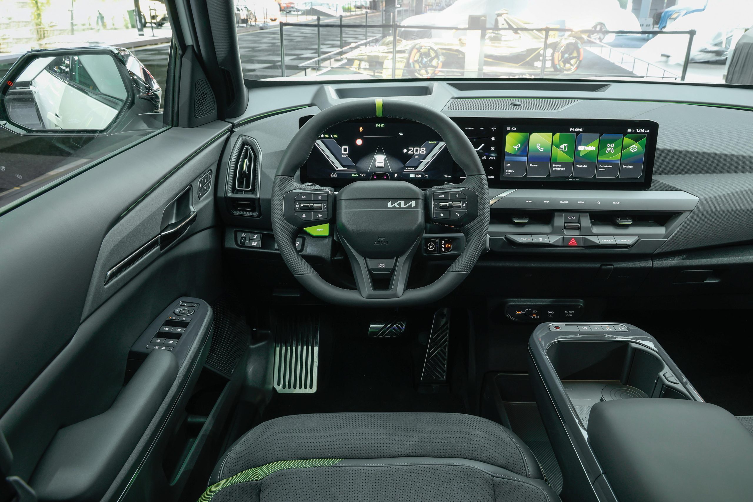 Kia EV5GT: Cockpit