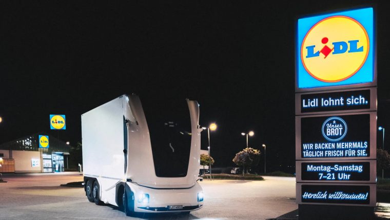 Lidl schlägt Daimler: Erster fahrerloser Lkw fährt