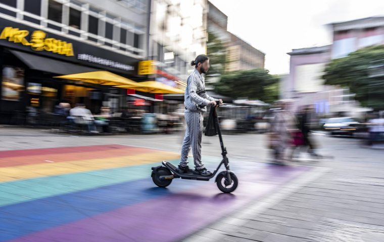 E-Scooter-Regeln 2027: DAS wird teurer