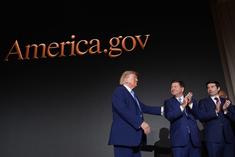 Darum wird Geheimdienstchef Jay Clayton Trumps KI-Zar